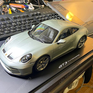 911 gt3 70주년 투어링 1:18 팝니다