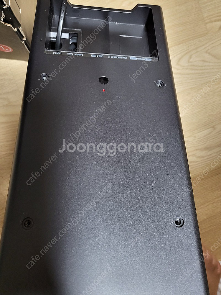 LG 빔 프로젝터 HU80KA 판매합니다.--1