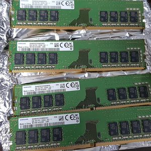 [판매] [부산 직거래] 새제품, 삼성 DDR4-3200 8G 3개