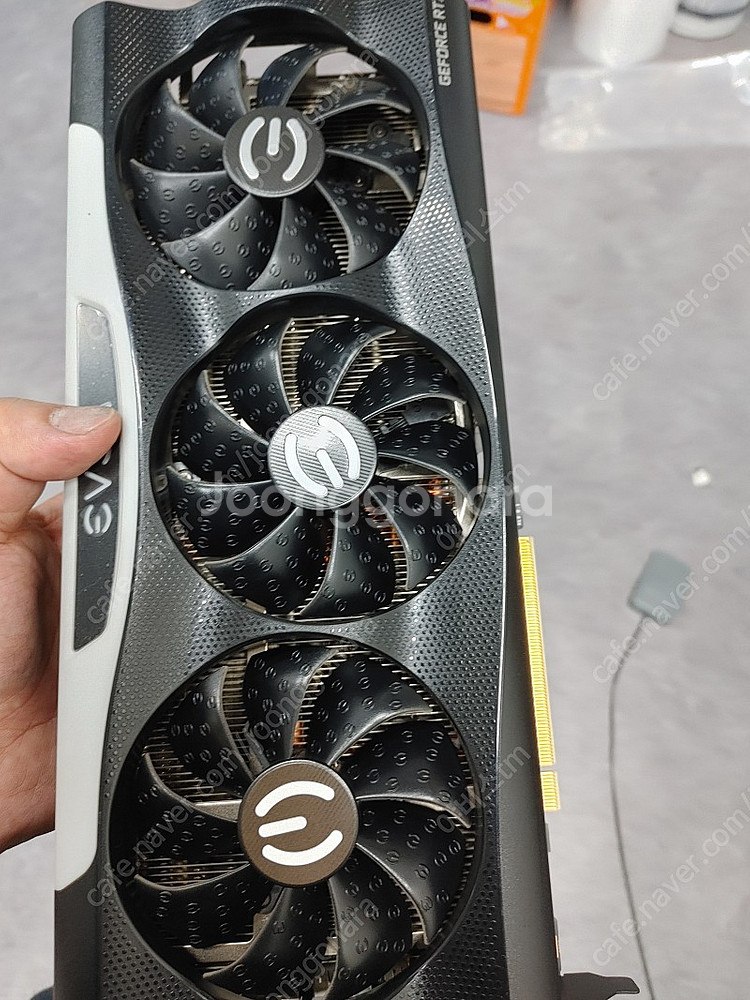 에브가 RTX 3070 FTW3 팝니다 채굴 X--0