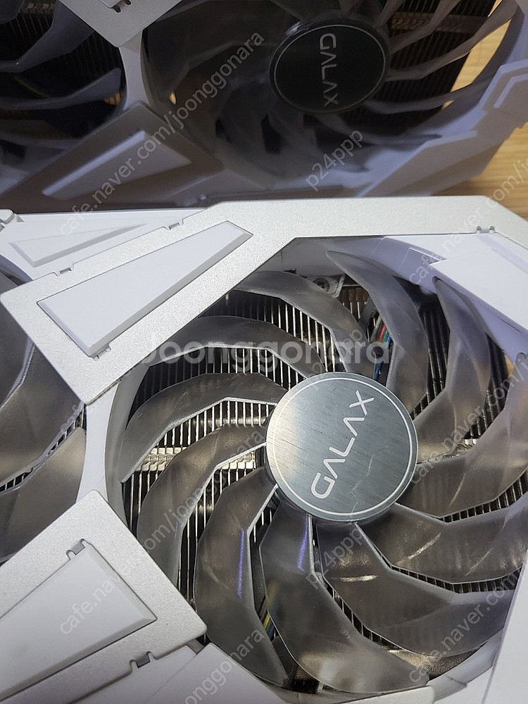 갤럭시 RTX 3070 EX Gamer 화이트 3팬판매--2