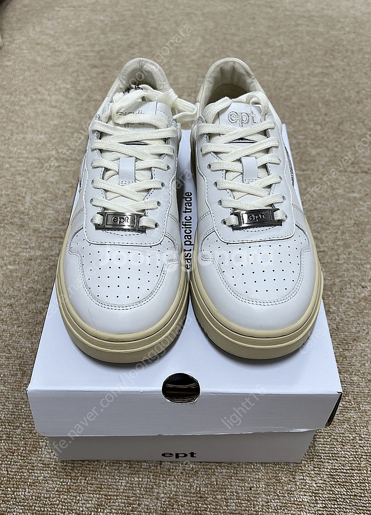 ept 코트 오프화이트 230--0