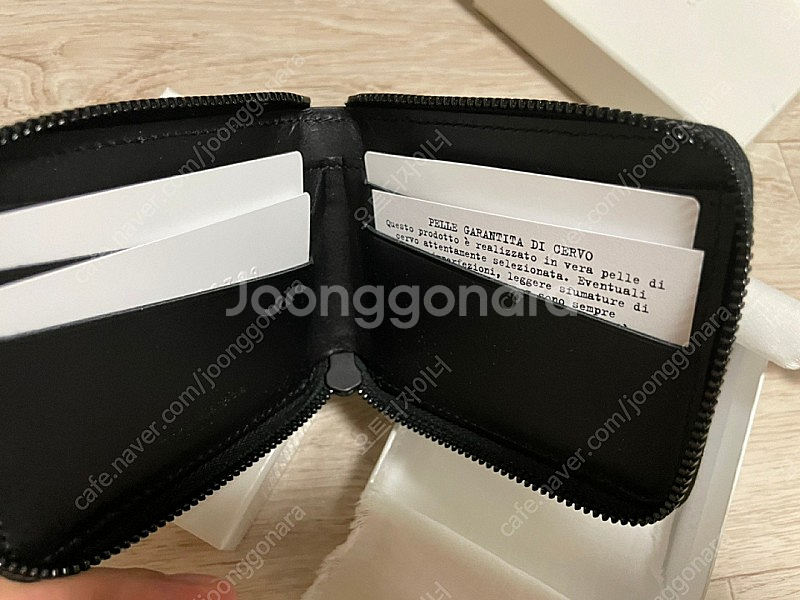 메종 마르지엘라 블랙 집 어라운드지갑--1