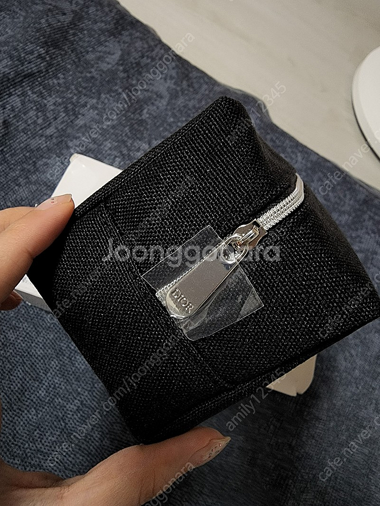 디올 기프트 파우치 블랙--5
