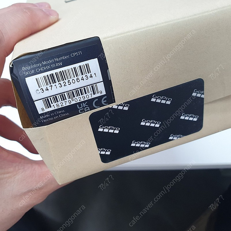 [새제품] 고프로11 블랙 미개봉 팝니다--1