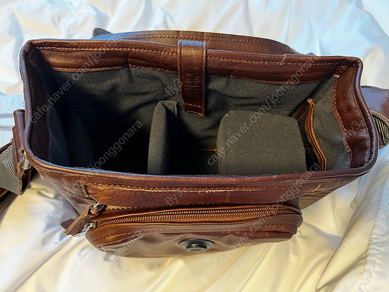 꼼빠뇽 독일 카메라 가죽가방 compagnon the little messenger(다크브라운)--6