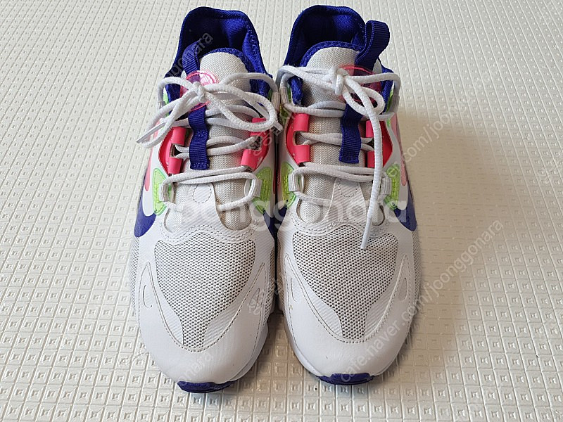 <235mm/25,000원/무료배송> 나이키 에어맥스 인피니티--1