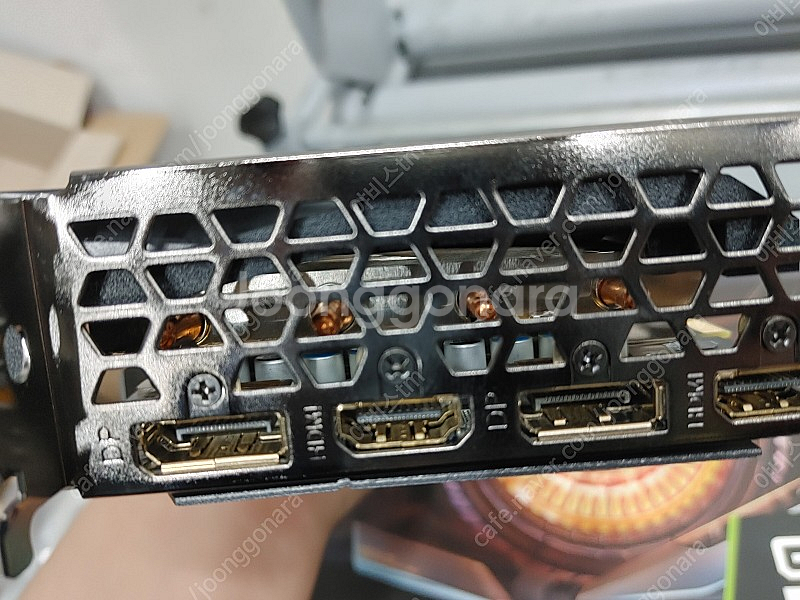 기가바이트 RTX 3060TI 팝니다--4