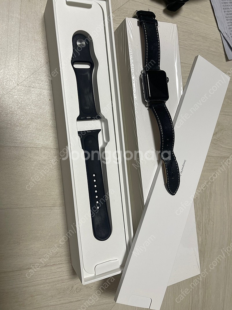 애플워치 시리즈3 블랙팝니다.--0