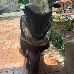 혼다 pcx125 멧블랙 18년식