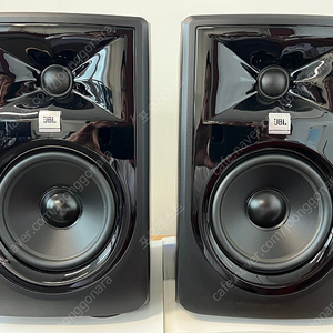 JBL 305P Mk2 액티브 스피커