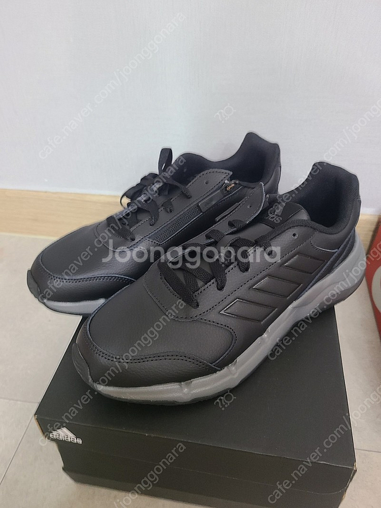 아디다스 가죽 운동화--0