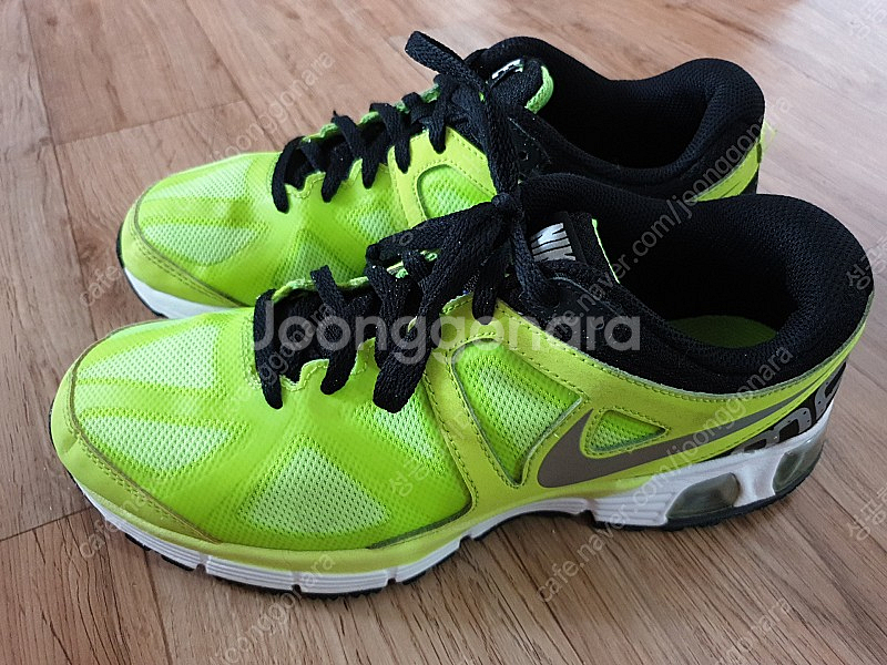 <240mm/18,000원/무료배송> 나이키 에어맥스 런라이트4--0