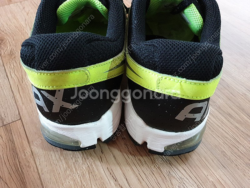 <240mm/18,000원/무료배송> 나이키 에어맥스 런라이트4--4