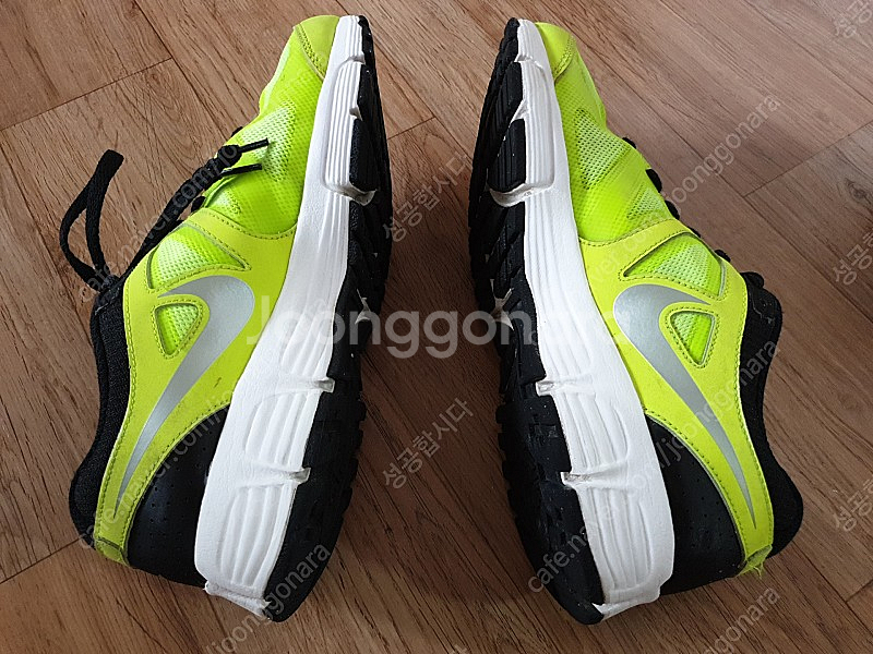 <240mm/18,000원/무료배송> 나이키 에어맥스 런라이트4--6