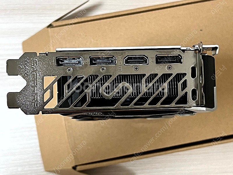라데온 RX 6600XT 사파이어 니트로 팝니다--4