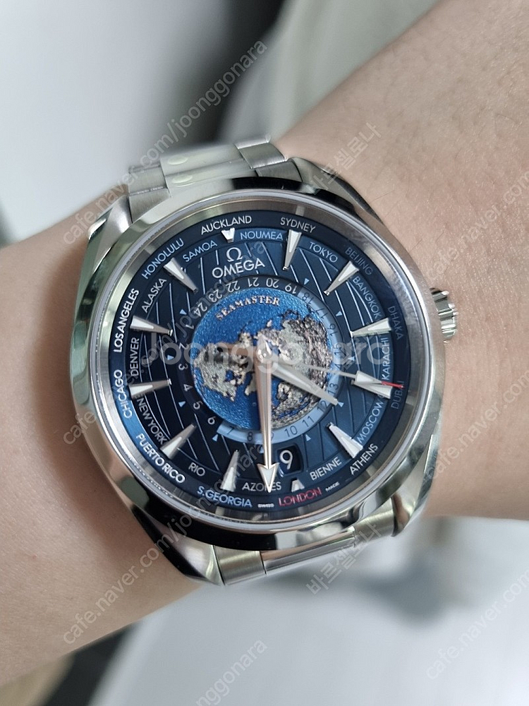 오메가 아쿠아테라 월드타이머 GMT 판매합니다--4
