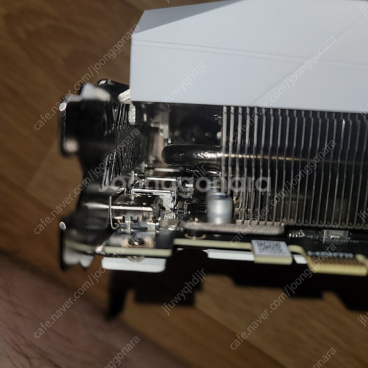 RTX3070TI 컬러풀 울트라 화이트 판매 풀박스 풀...--5