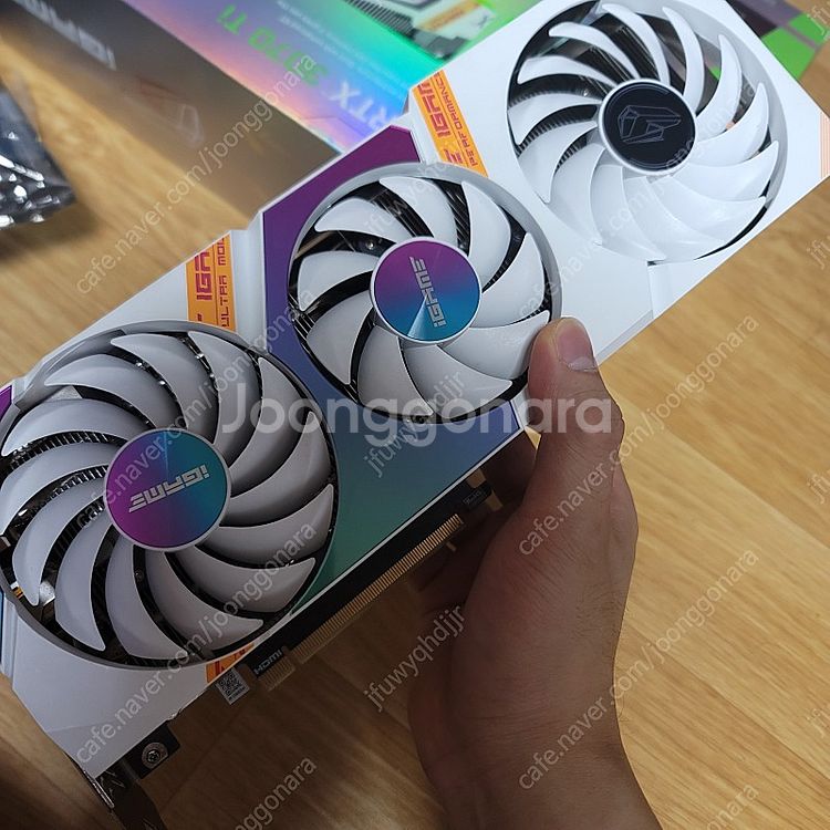 RTX3070TI 컬러풀 울트라 화이트 판매 풀박스 풀...--0