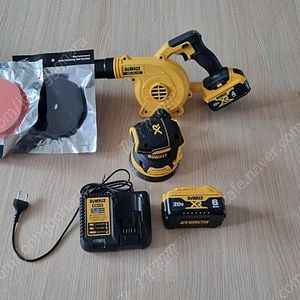 디월트 소포송풍기+ 무선샌딩기+ 밧데리2ea+ 충전기 일괄판매