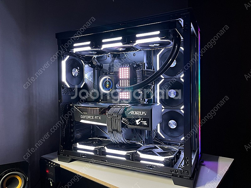 기가바이트 RTX 3070ti 어로스 마스터--0