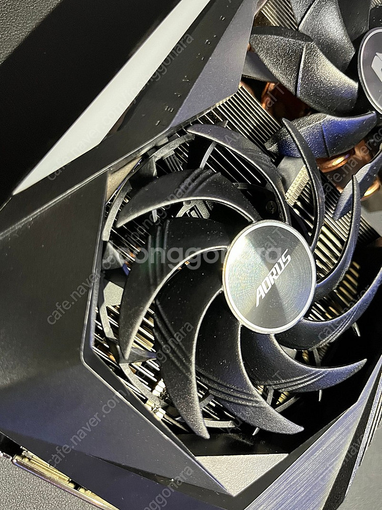 기가바이트 RTX 3070ti 어로스 마스터--2