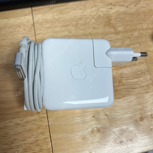 Apple Mac safe 2 45W, Mini Displayport to VGA adapter