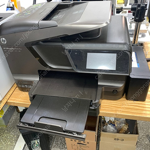 HP 8600 officejet pro plus 부품용으로 팝니다. 무한공급기 장착, 안료잉크세트, 셋업카트리지세트, 무한칩 포함.