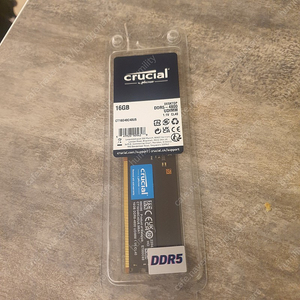 crucial ddr5 16g 4800 데탑용 램카드 팝니다 cl40