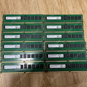 마이크론 서버 램 DDR4 8GB MTA18ASF1G72PDZ-2G1A1HK