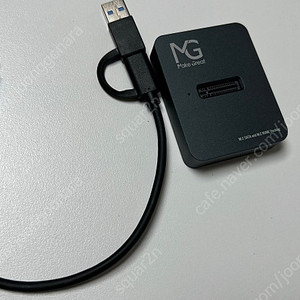 MG M203Docking M.2 도킹스테이션 팝니다.