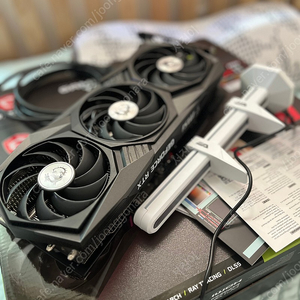 Msi rtx3090ti 게이밍트리오 팝니다