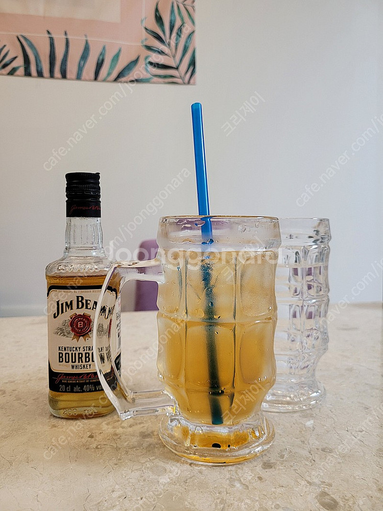 하이볼잔 (산토리 하이볼잔 같은크기) 390ml 입니다...--0