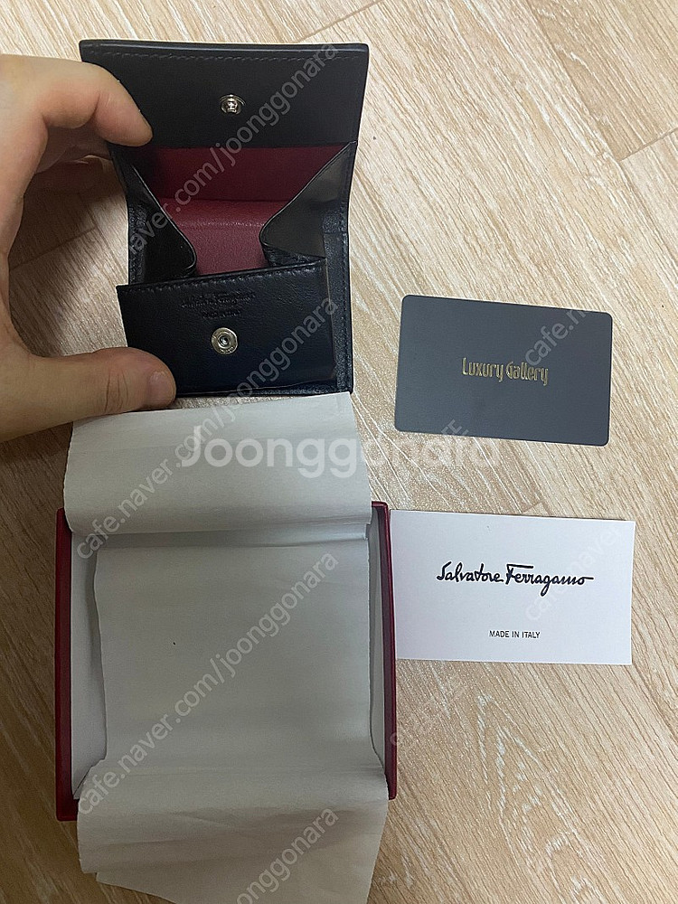 2021 정품 페라가모 동전지갑 새제품 판매합니다--1