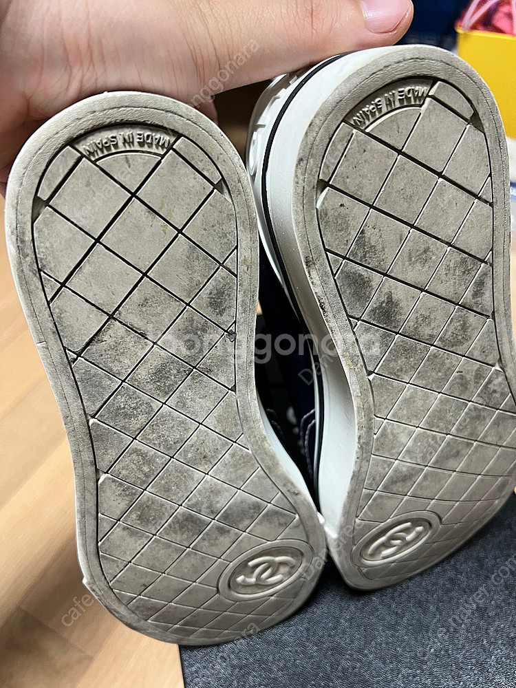 [36.5/235]샤넬 컨버스 스니커즈--2