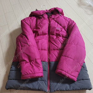 닥스키즈 패딩 140 11Y 팝니다