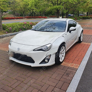 도요타 gt86 15년식 수동 로켓버니 v1 팝니다