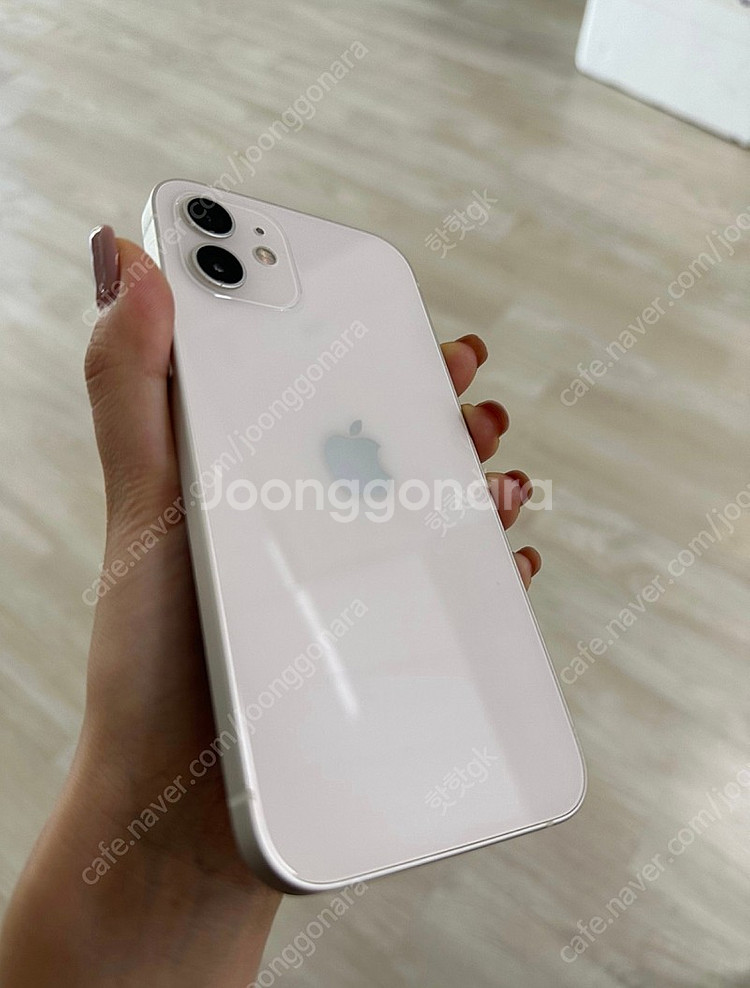 아이폰 12 화이트 64g S급 팝니당--0