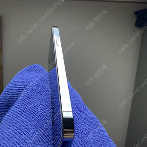 아이폰 12 프로 퍼시픽 블루 256기가 + 정품 케이스 (애플케어 2023.08.02까지, 실사용 14개월)