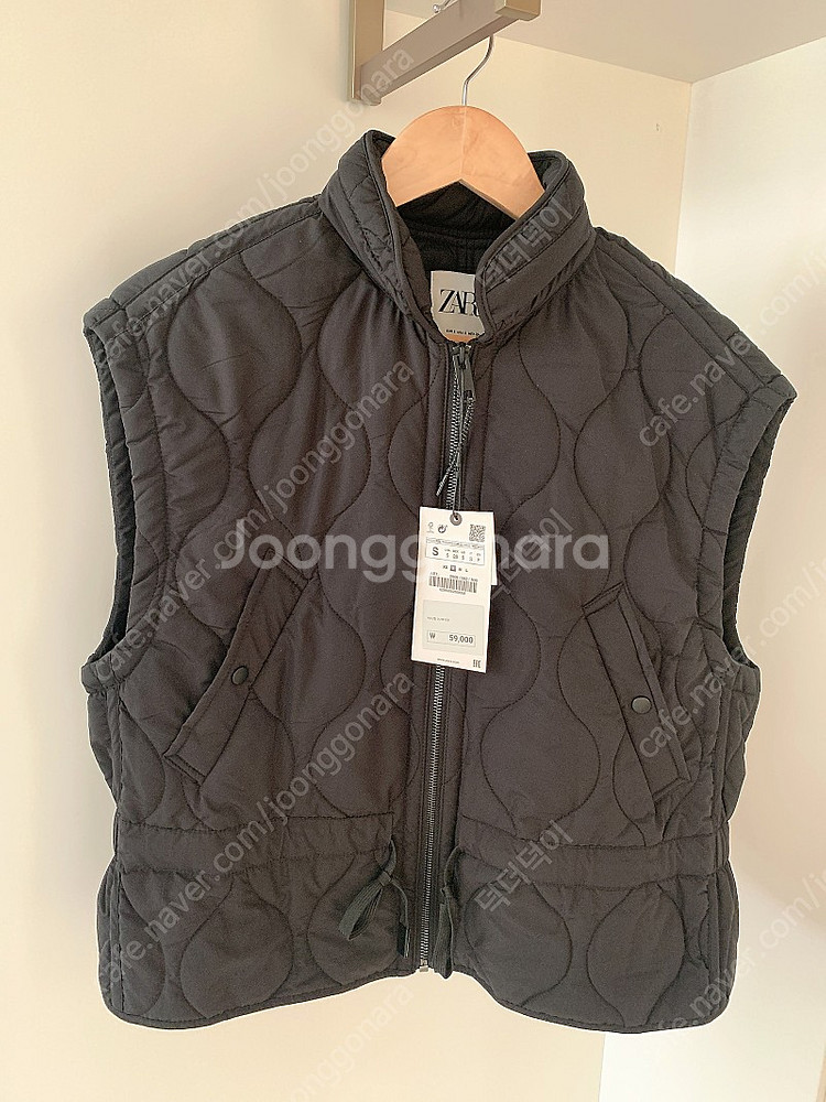 ZARA 자라 패딩조끼 새상품--1