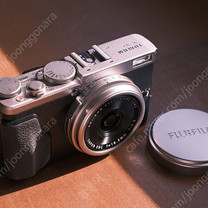 [S급] Fujifilm : X70