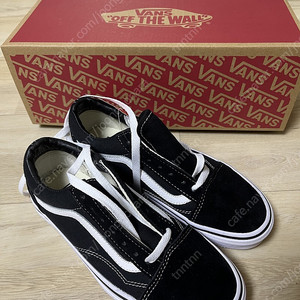 반스 220사이즈 새상 ㅜㅁ