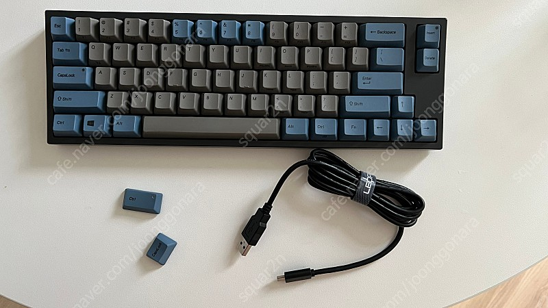 레오폴드 FC660C 그레이블루 영문 정전용량 무접점 키보드 팝니다.--0