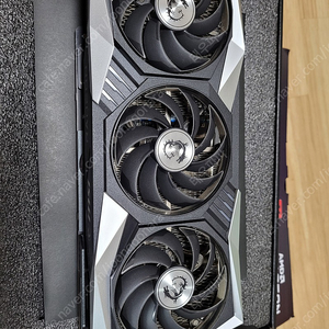 MSI Radeon RX 6800 Gaming X Trio 16GB 팝니다.