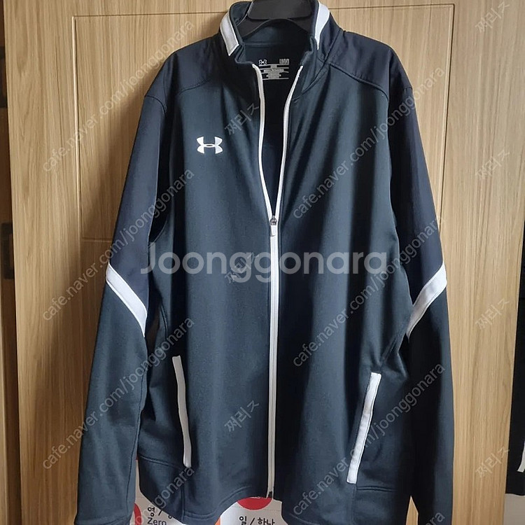 언더아머 골프자켓 L 판매--0