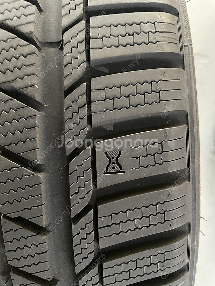 225 40 18 금호 윈터크래프트 wp72 두대분--7