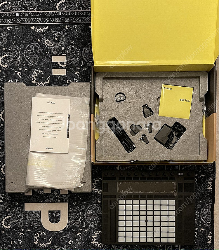 Ableton push2 에이블톤 푸쉬2 민트급 풀박스...--1