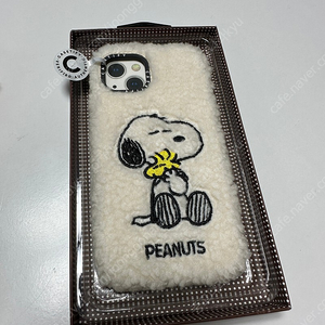 케이스티파이 케이스 팝니다:) (Snoopy Plush Case - iPhone 13)