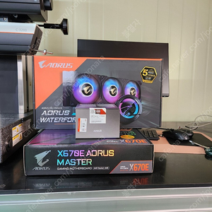 7950x + x670e master + 흑금치 32g + 3열 쿨러