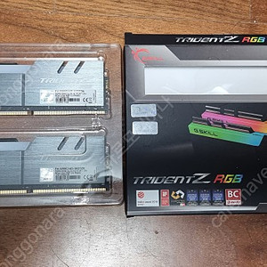 지스킬(G.SKILL) 트라이던트Z rgb 3200 cl14 B다이 8GB X 2 팝니다